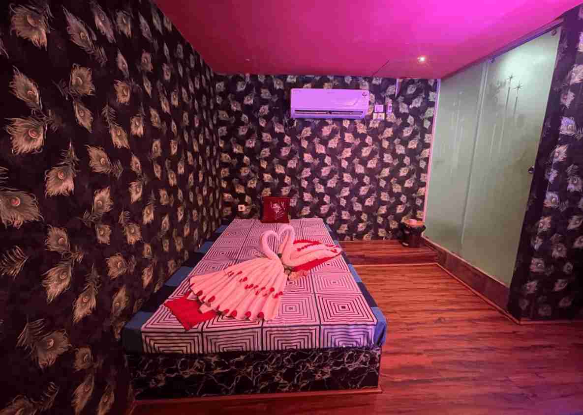 simple massage available at your home call me